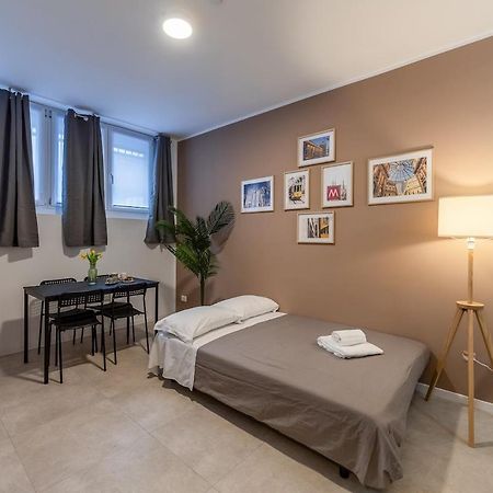شقة Authentic Private Flat 2 Min From Navigli ميلان المظهر الخارجي الصورة