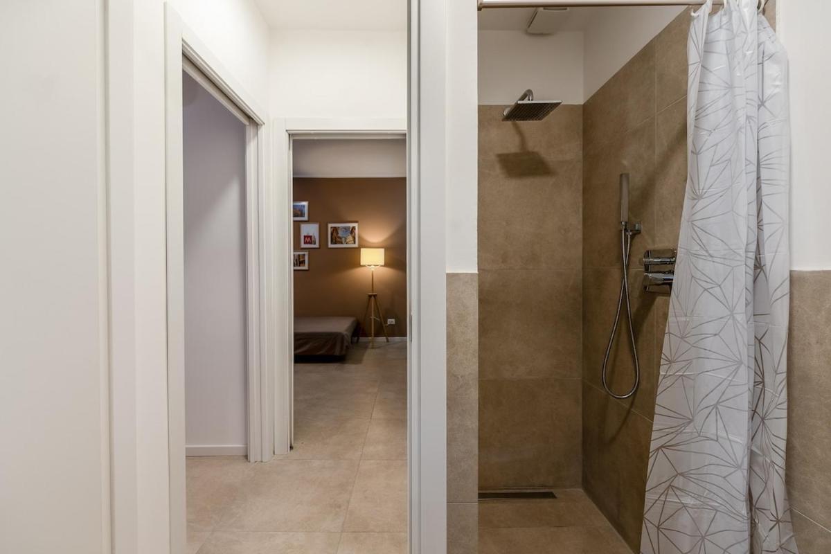 شقة Authentic Private Flat 2 Min From Navigli ميلان المظهر الخارجي الصورة