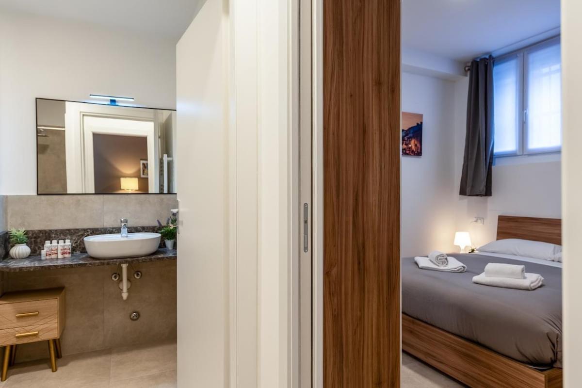 شقة Authentic Private Flat 2 Min From Navigli ميلان المظهر الخارجي الصورة