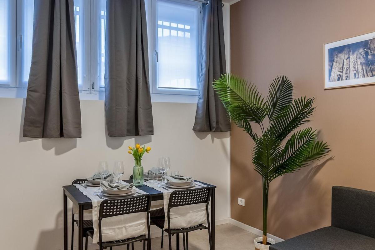 شقة Authentic Private Flat 2 Min From Navigli ميلان المظهر الخارجي الصورة