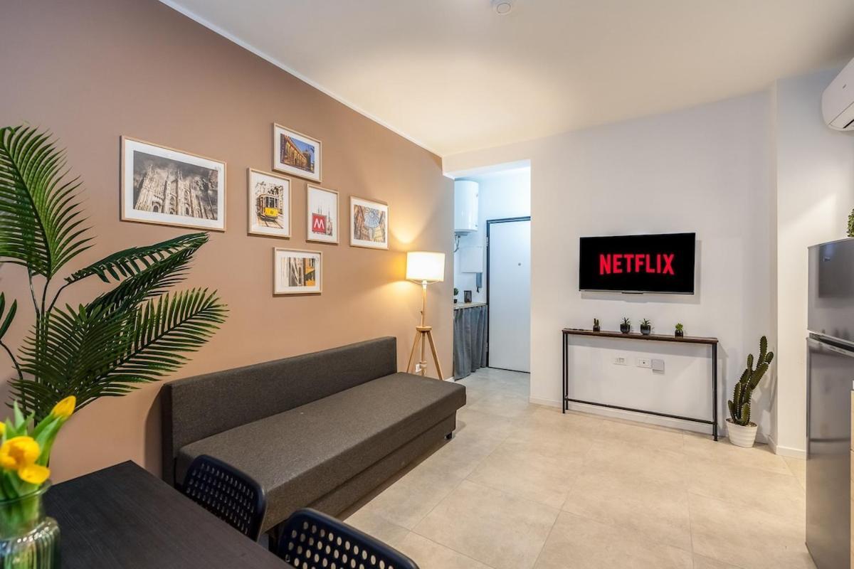 شقة Authentic Private Flat 2 Min From Navigli ميلان المظهر الخارجي الصورة