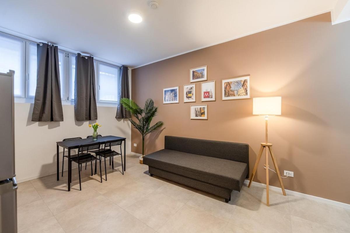 شقة Authentic Private Flat 2 Min From Navigli ميلان المظهر الخارجي الصورة
